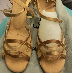 Dance shoes/Ballroom/Salsa/Tango